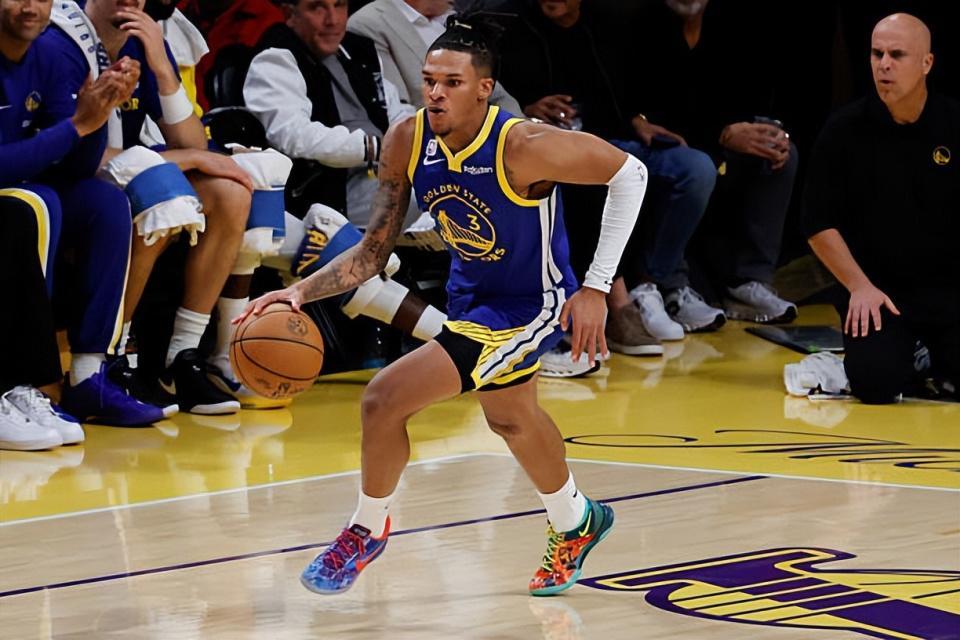 勇士新秀威尔-理查德：与老将并肩是荣耀，感激儿时梦想成真