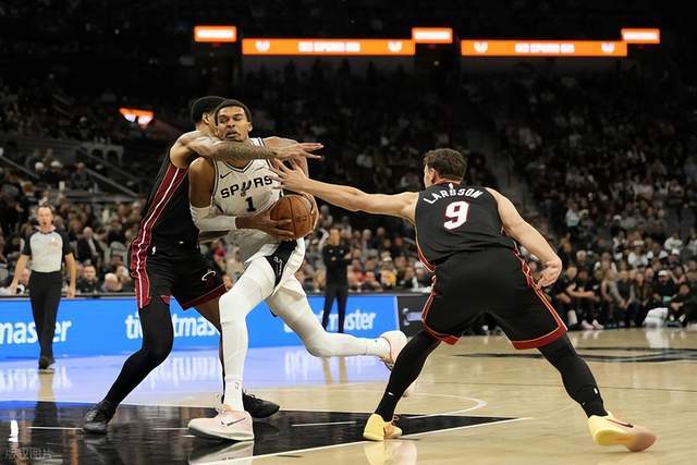 马刺五连胜！少林中锋文班亚马冲击MVP需满足两大条件