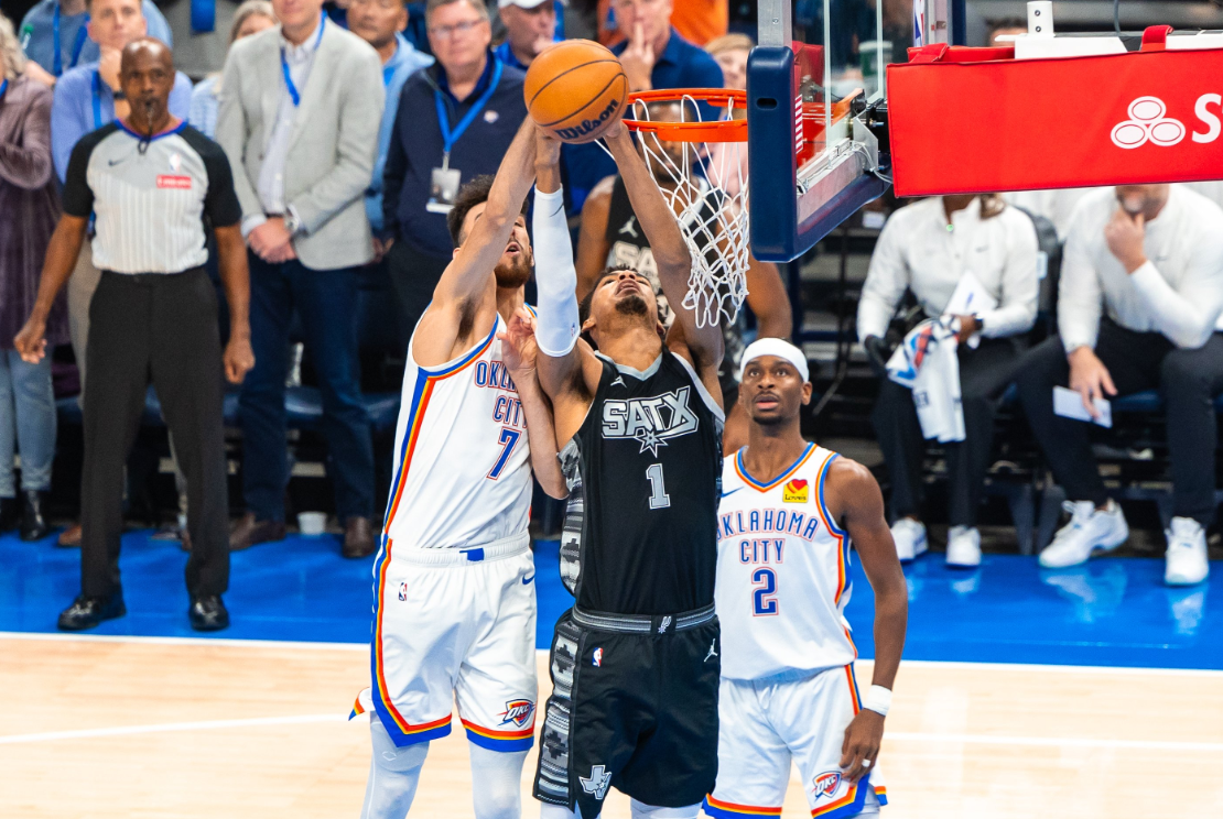 马刺10连胜引爆联盟！文班亚马率队冲击新门面，未来十年或统治NBA