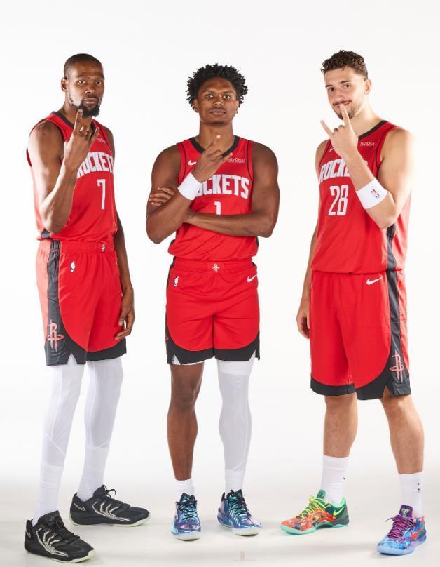 火箭新星两战36分10板9助，老射手复出或难撼动其地位