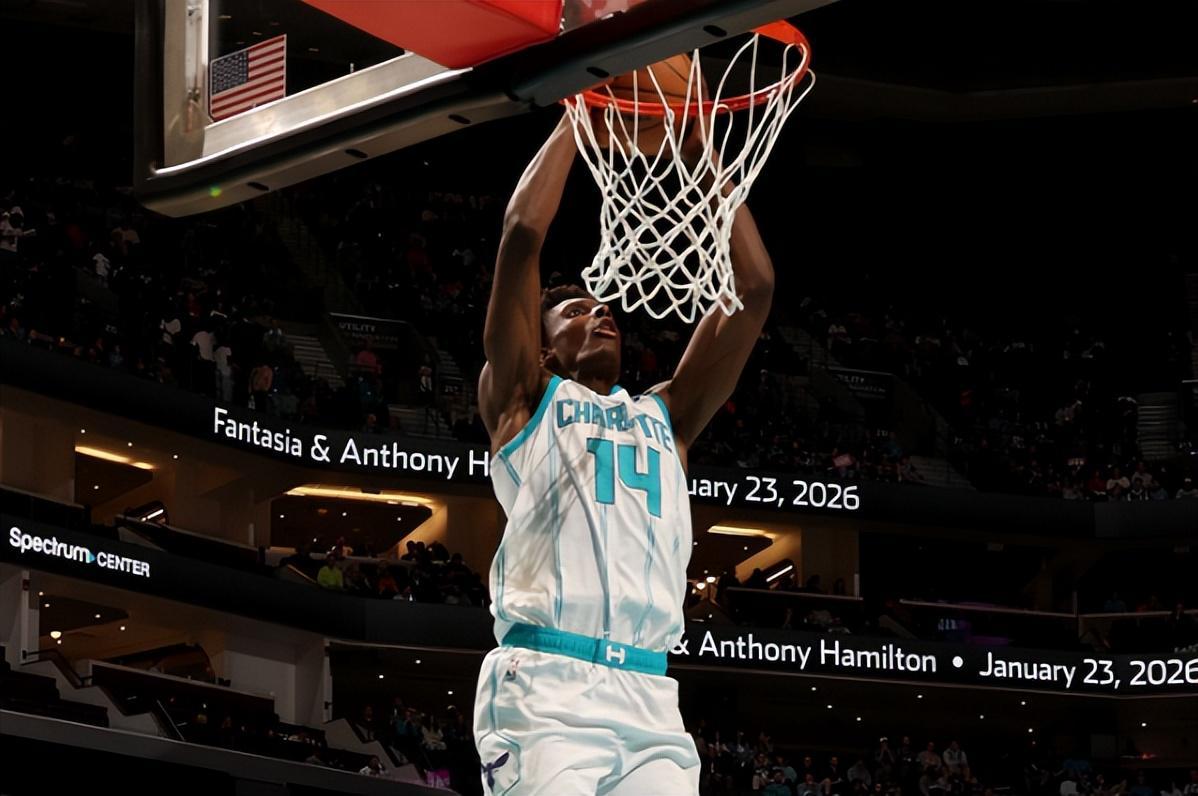 从快船边缘到黄蜂核心：内线新星迪亚巴特的崛起之路