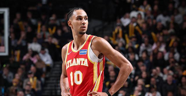 亚特兰大老鹰执行扎卡里-里萨谢第三年球队选项，新星前景可期