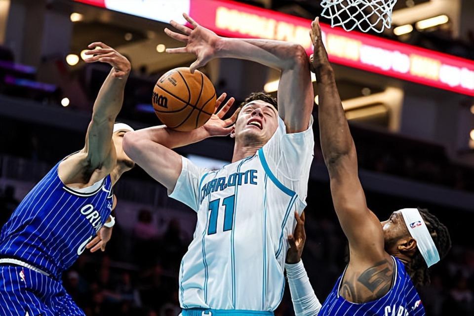 黄蜂次轮秀卡尔克布伦纳：篮下效率惊人，潜力待挖掘