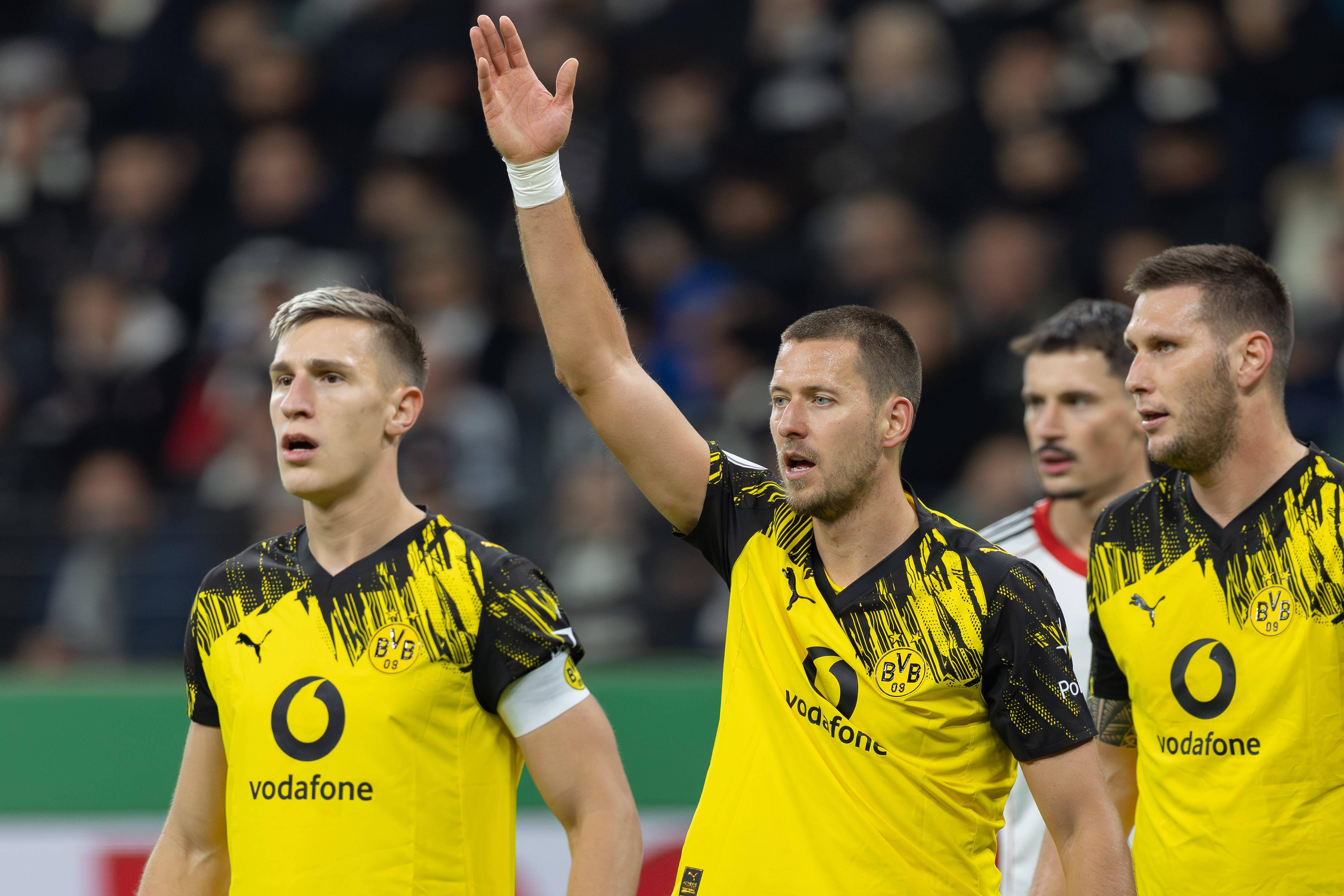 德天空：多特蒙德两将缺阵奥格斯堡，埃姆雷·詹伤愈回归