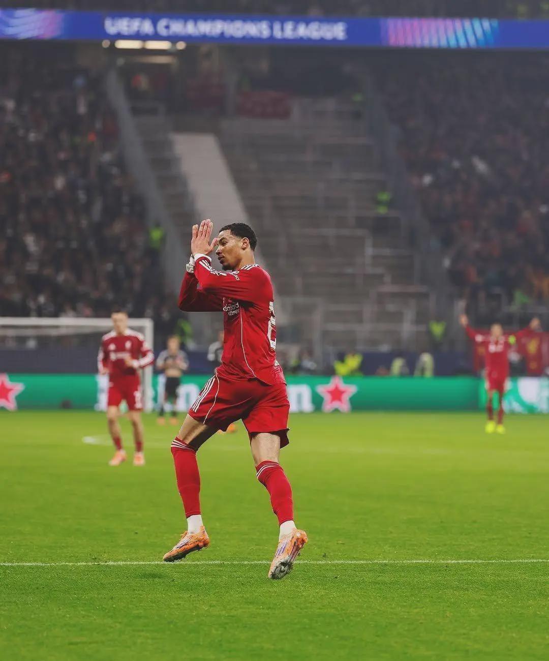 1亿欧铁腰赫拉芬贝赫回归！利物浦6大中场成争冠最大保障