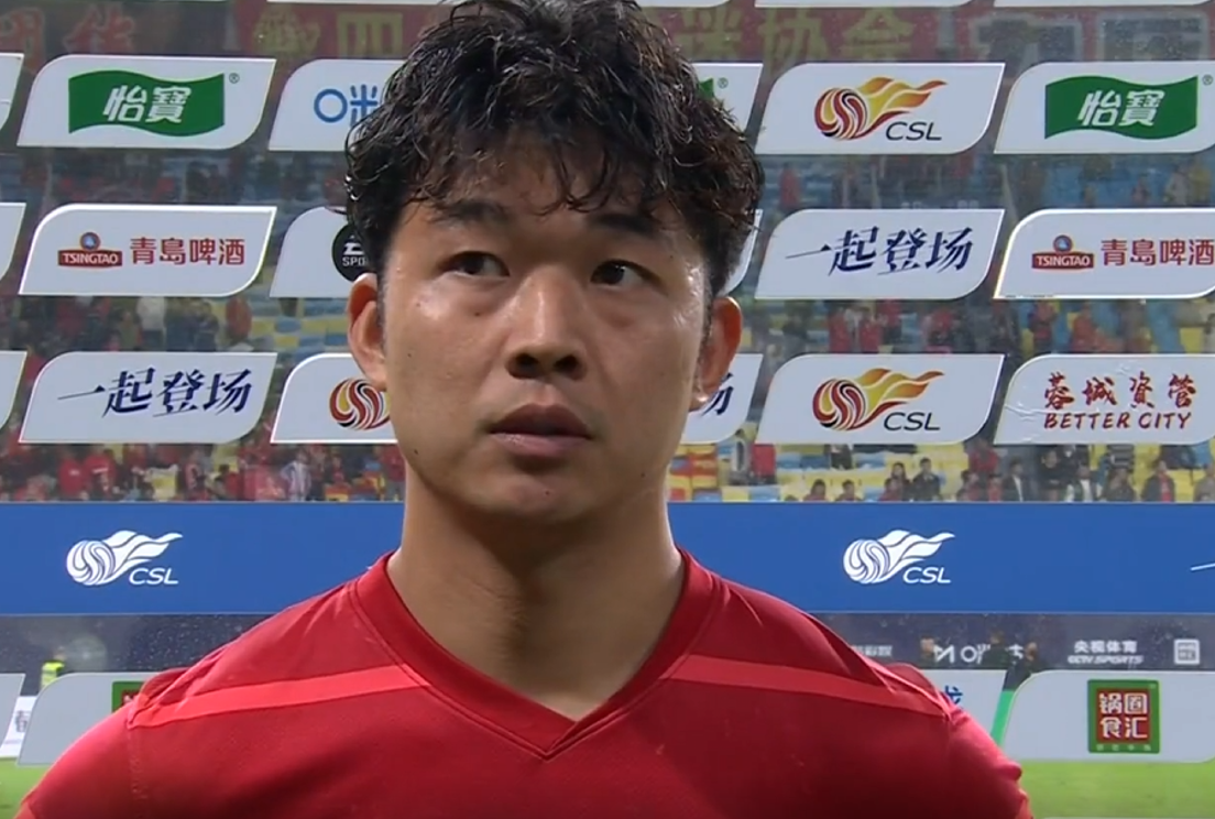 严鼎皓赛后发声：全力以赴仍难阻败局，足球之路充满挑战