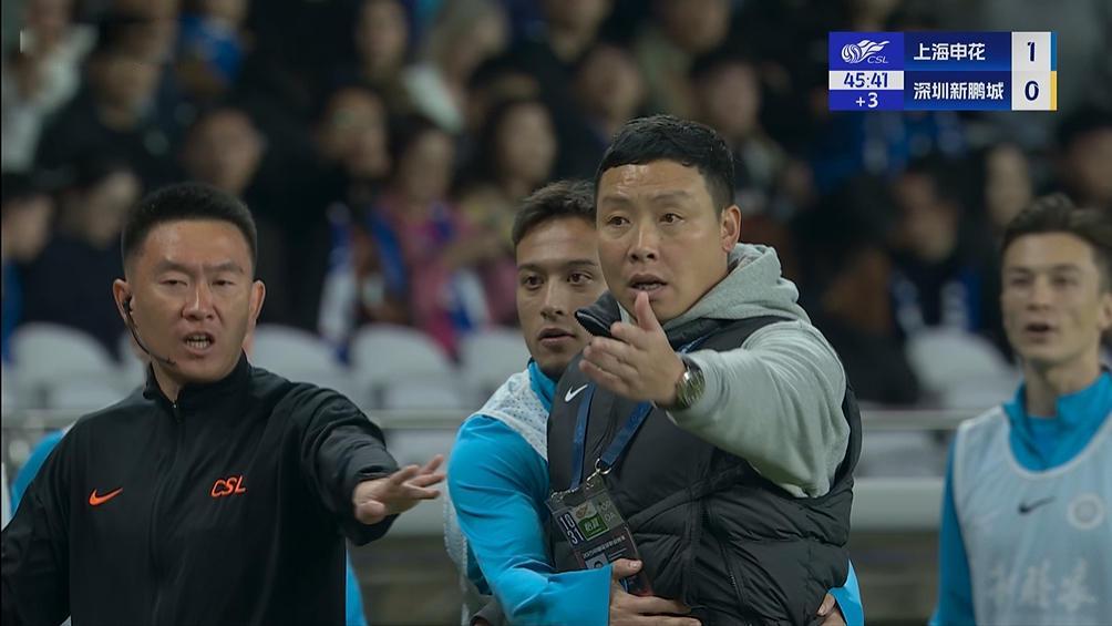 52次解围创纪录！麦麦提江执法，申花争冠战惊险制胜