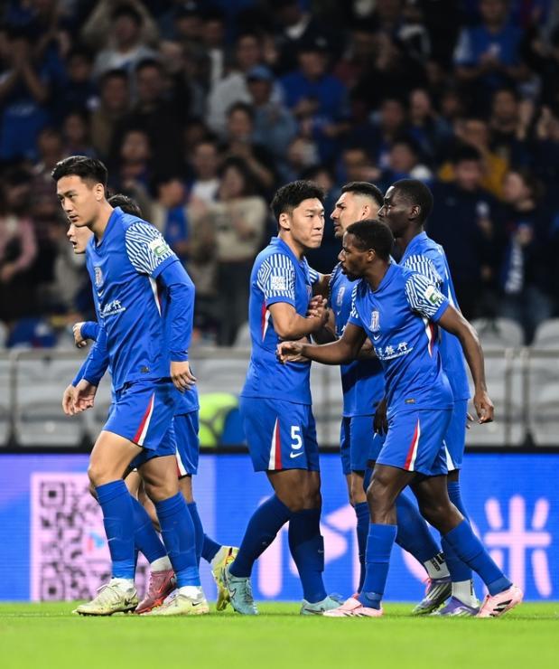 安德烈路易斯闪击建功，申花1-0复仇深圳，末轮静候海港战况