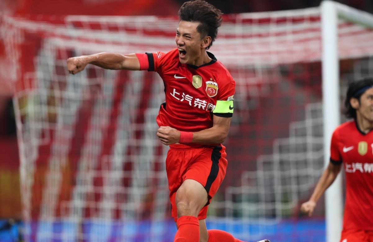 上海海港3-0胜浙江 卫冕在望下轮夺冠战引关注