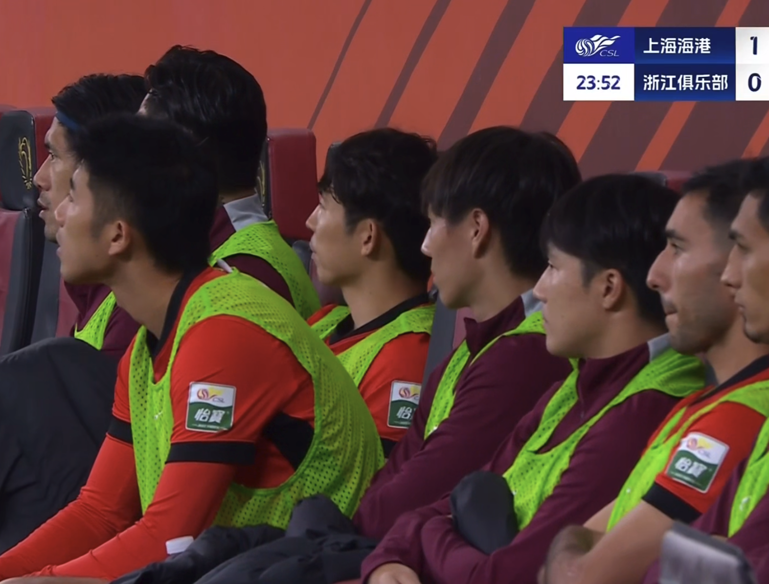 3-0！中超冠军归属渐明：海港3种夺冠路径，收官战赛程揭晓