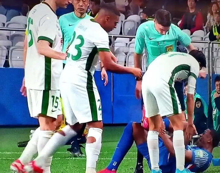 CCTV5直播中超第29轮：麦麦提江执哨申花，傅明主裁海港争冠战