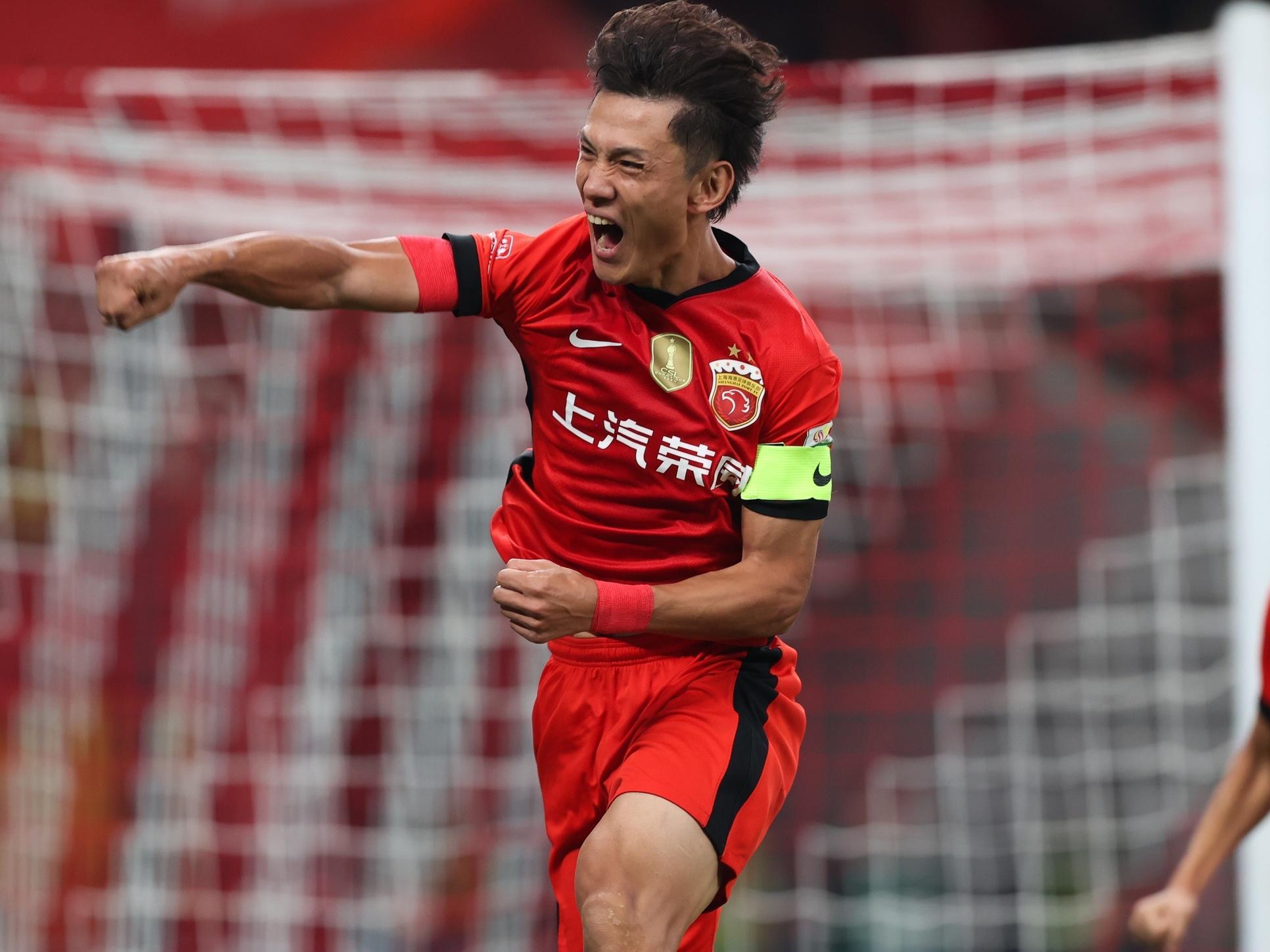 中超冠军花落上海：海港末轮战平即卫冕，蓉城主场失利