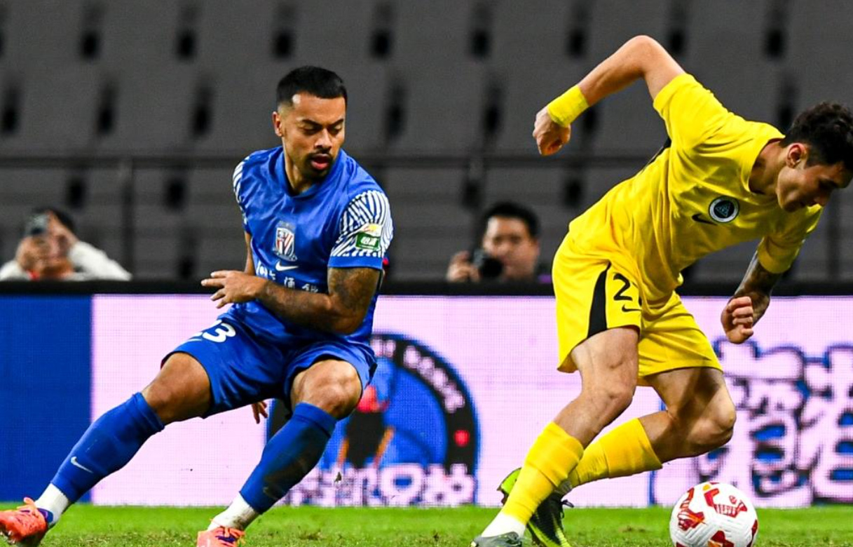 中超第29轮：上海申花1-0险胜深圳新鹏城，冠军悬念留至最后一轮