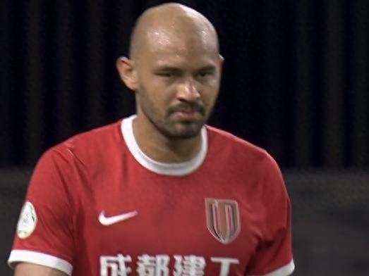 蓉城1:2负于河南无缘中超冠军，何超世界波成就赛季三杀