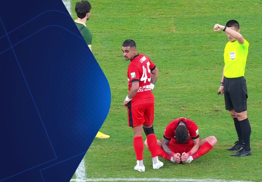 3-0完胜浙江队！上海海港剑指三连冠，外援伤退引关注