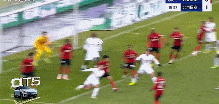 中超第29轮：国安4-0大胜亚泰锁定第4 法比奥双响张玉宁建功