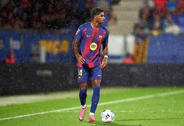 巴萨有意明夏买断拉什福德，薪资难题成最大阻碍