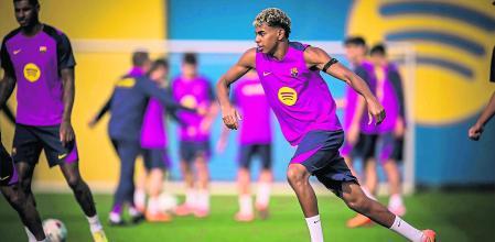 世体：国家德比受批后 亚马尔全力训练欲重返巅峰