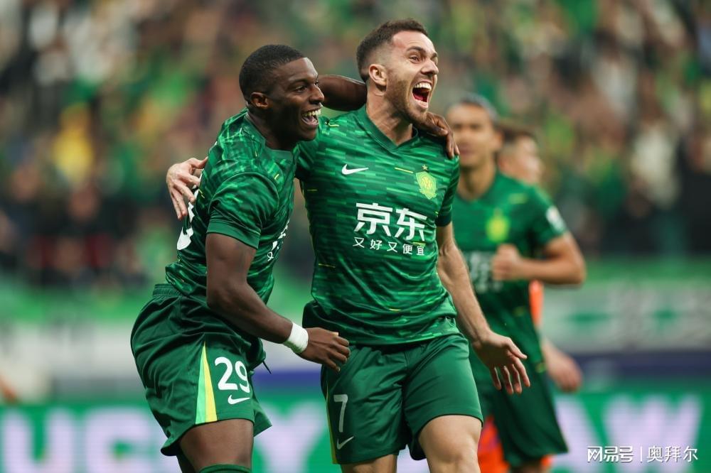 2025赛季中超：塞尔吉尼奥头球破门，国安创单季81球队史纪录