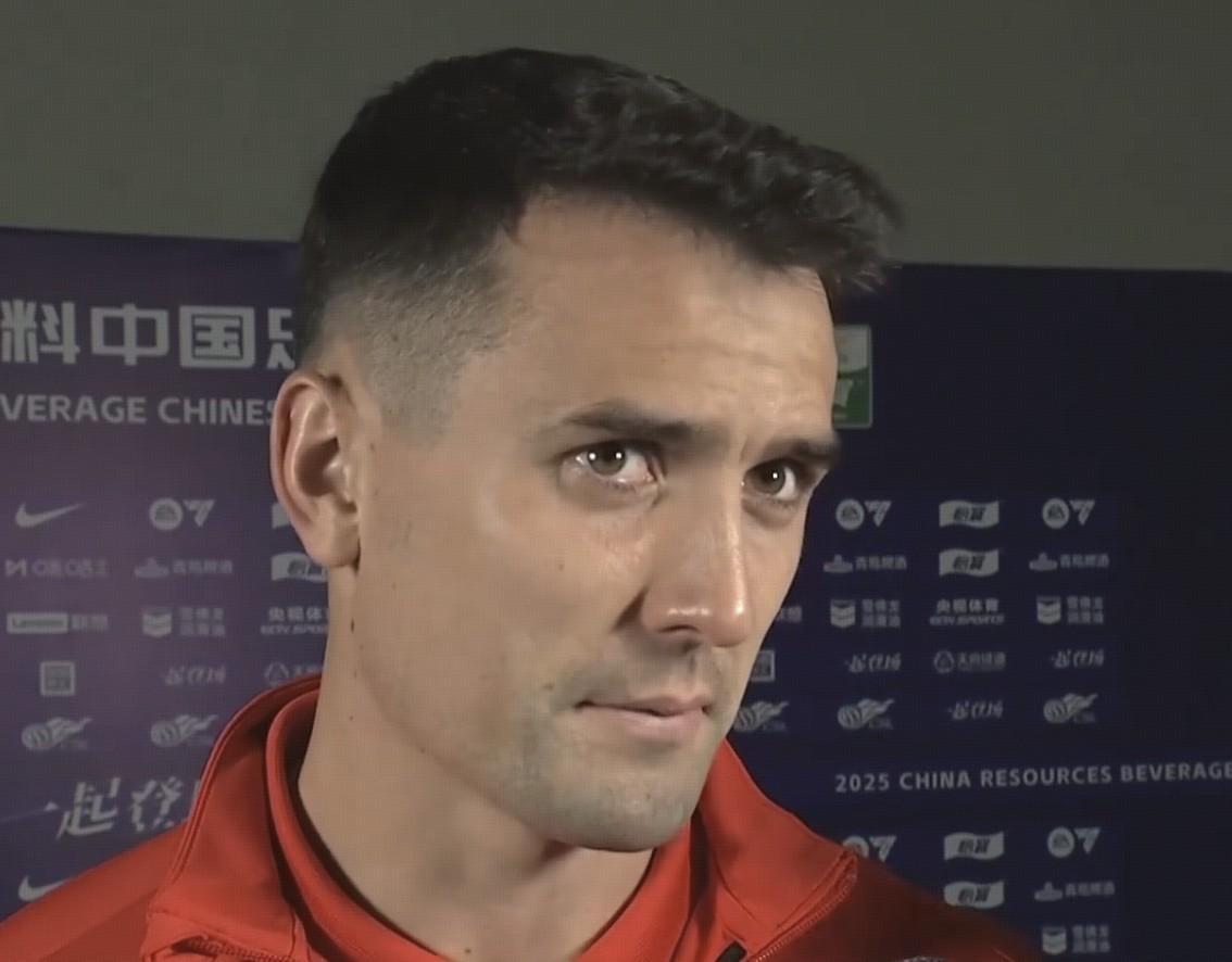 周定洋赛后谈续约哽咽：球队是我生命的一部分
