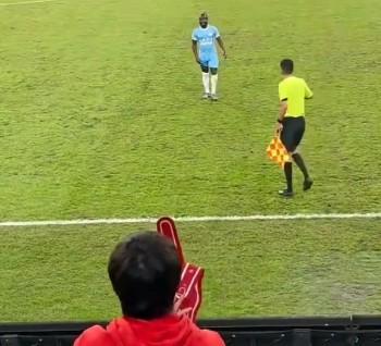 阿奇姆彭中超赛场遭成都球迷种族歧视，王上源发声力挺