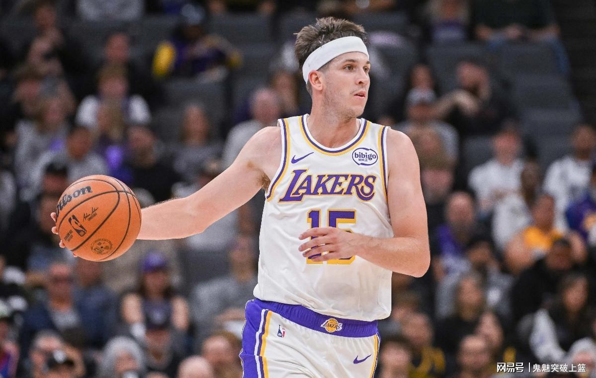 东契奇44+12+6助湖人15分逆转灰熊，里夫斯21分，莫兰特低迷