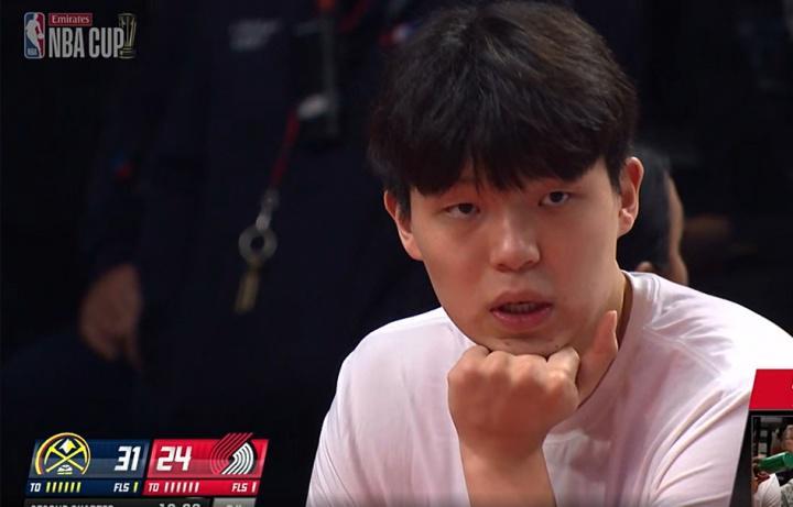 杨瀚森跌至开拓者第四中锋！四大中锋三人登场他未获机会