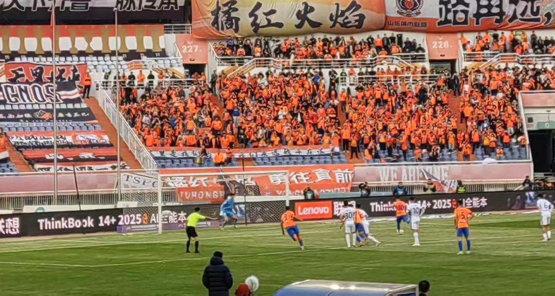 全场战报：瓦科建功但点球失手，山东泰山2-1力克天津津门虎