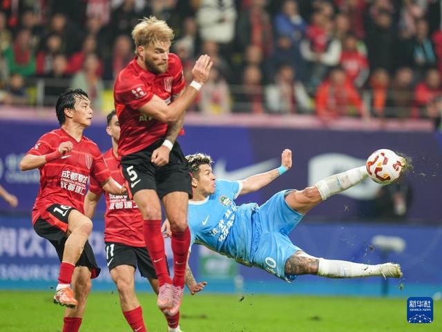 纳萨里奥射门瞬间