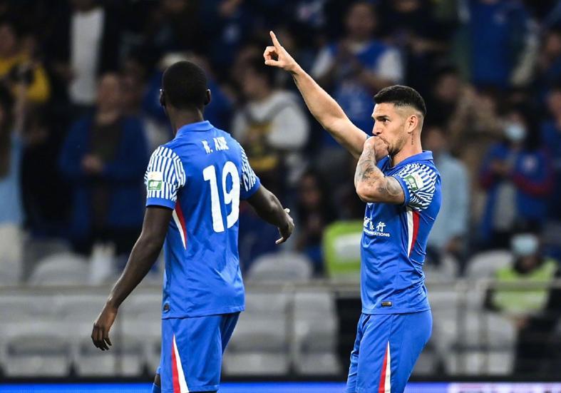 申花1-0胜深圳新鹏城，于根伟对决津门虎悬念再起