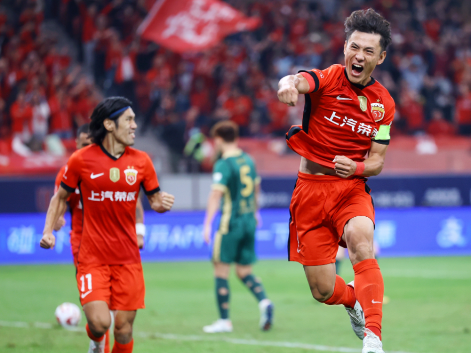 中超争冠局势明朗：海港1分优势领跑，申花逆袭难度大