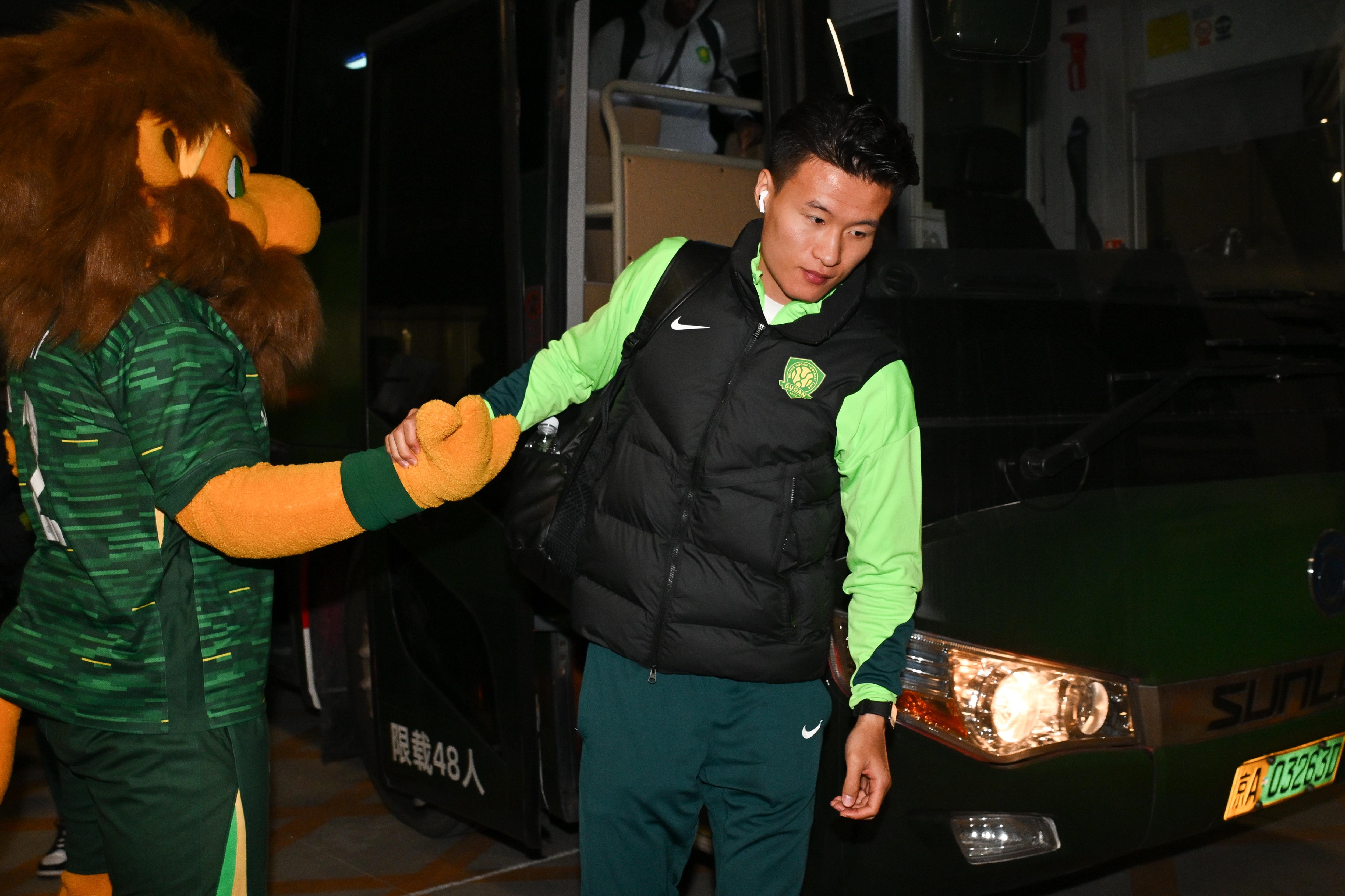 北京国安官方确认：林良铭右侧股二头肌损伤+筋膜炎，预计休战两周