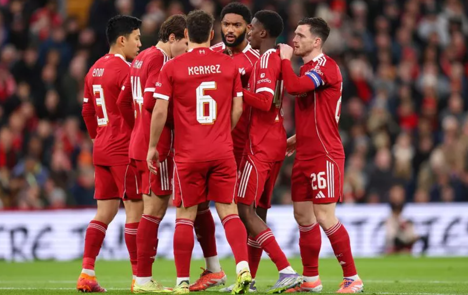 利物浦2-0力克维拉终结连败，萨拉赫破门创三大里程碑