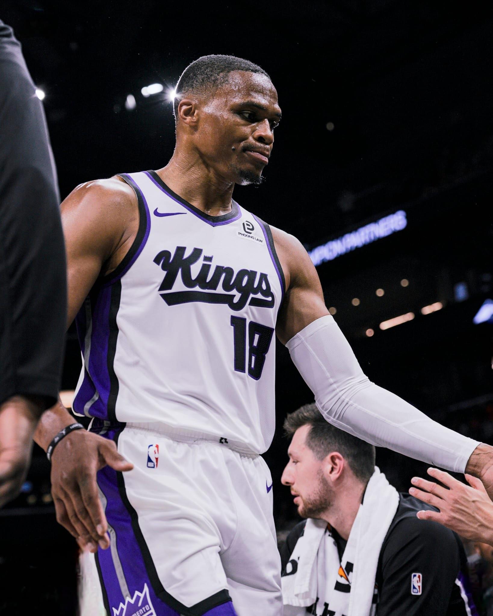 威少创历史！19次替补10+分10+助攻两双，独占NBA榜首