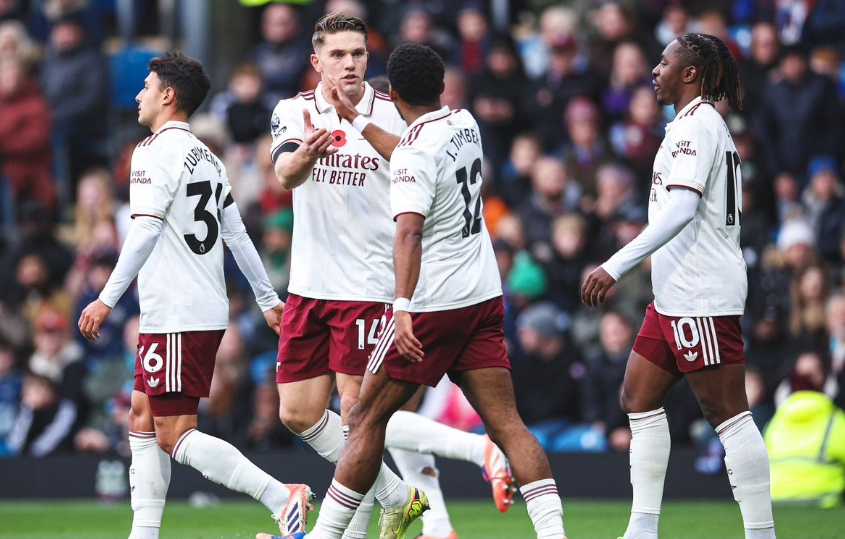 豪门盛宴：拜仁15连胜创纪录，阿森纳利物浦皇马齐奏凯歌