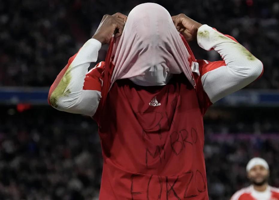 雅克松进球后致敬挚友，打底衫写“安息吧，我的兄弟”