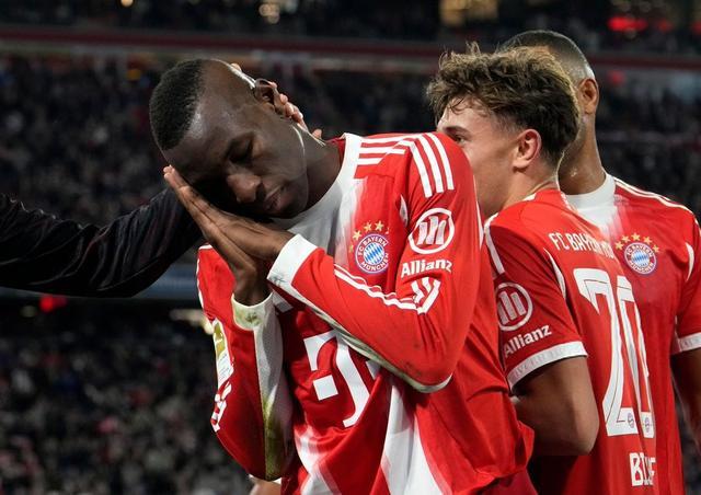 德甲霸主再创辉煌！拜仁新赛季开局豪取15连胜刷新纪录