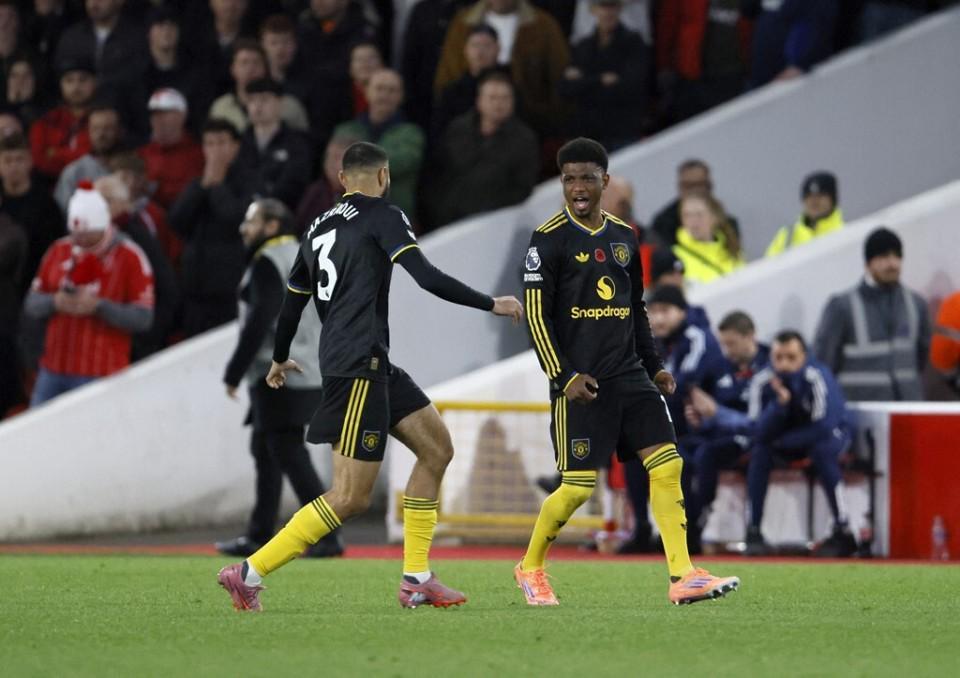 曼联2-2战平诺丁汉森林：无缘四连胜，延续三大尴尬纪录