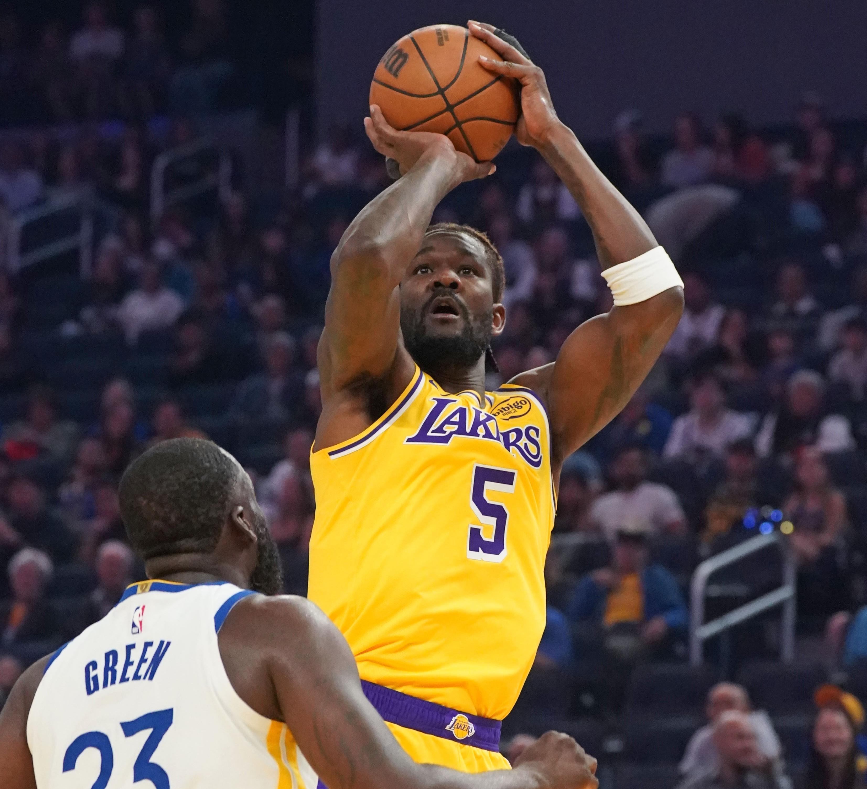 湖人最新伤病动态：艾顿明日大概率出战热火，詹姆斯等多人缺阵