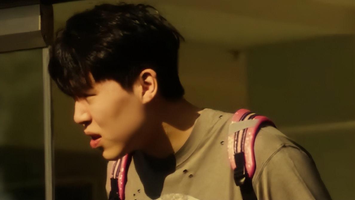 杨瀚森离队真相：临时主帅为保帅位，新秀压力倍增