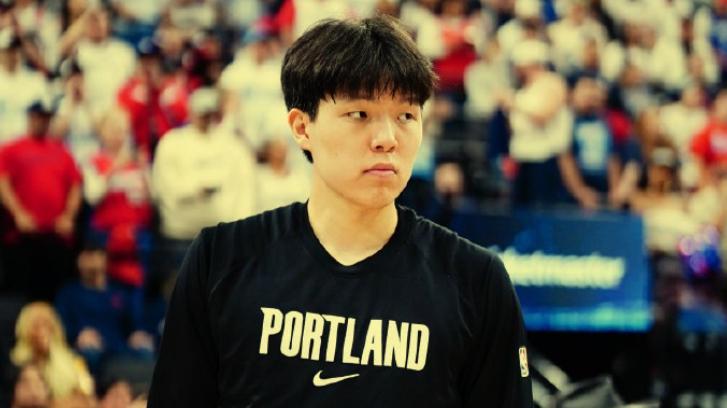 凌晨官宣！杨瀚森被下放至发展联盟，未来能否王者归来？