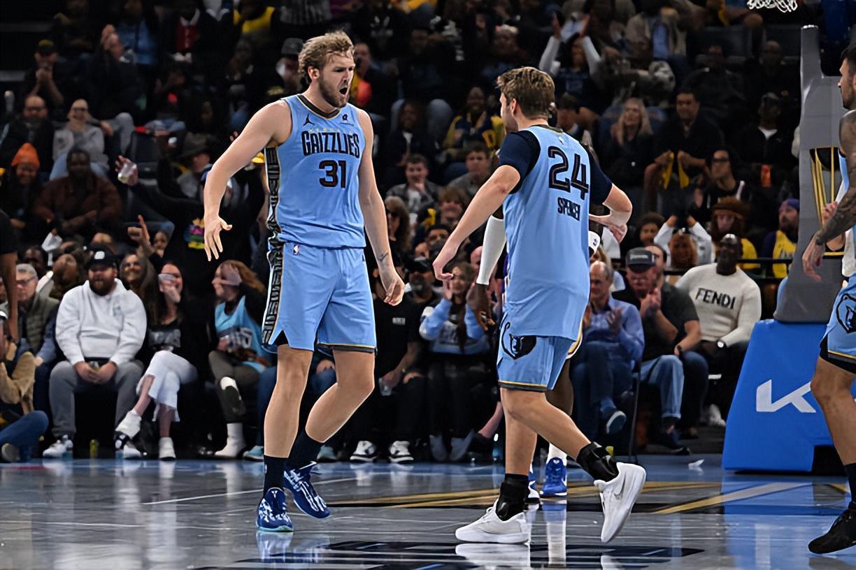 加盟灰熊后数据飙升！火箭是否该后悔放走这位内线悍将？