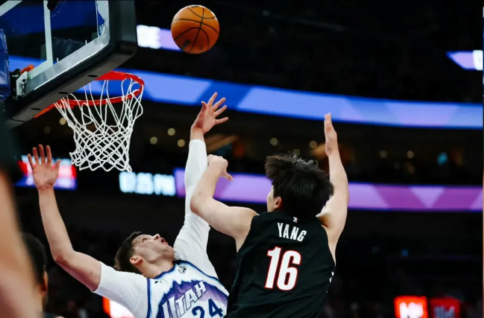 双重困境！开拓者两将挤压杨瀚森空间，不努力恐步周琦后尘