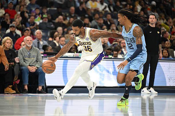 湖人后场新援斯马特惊艳表现：攻防两端助力球队连胜