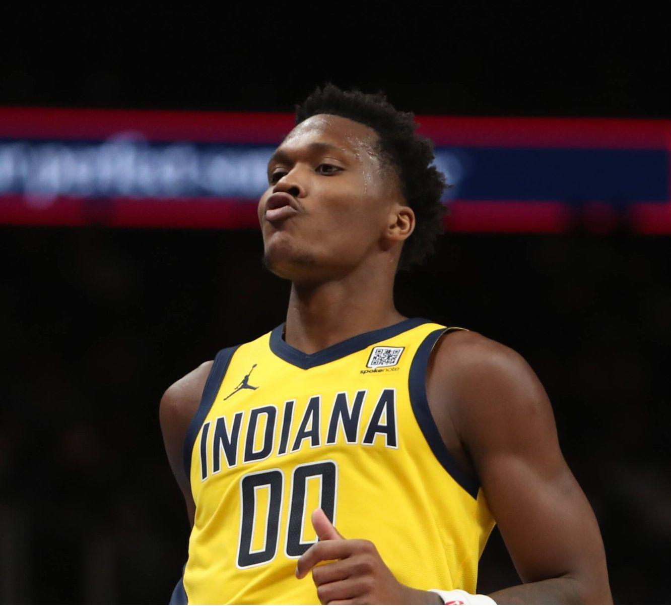 明日步行者对阵勇士伤病报告：9名步行者球员缺席，勇士2人伤停