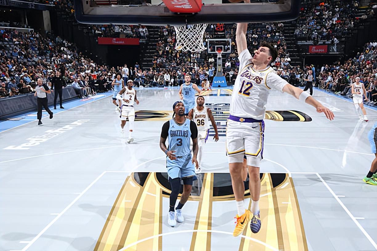 湖人侧翼新援杰克-拉拉维亚：连续爆发，已锁定轮换席位？