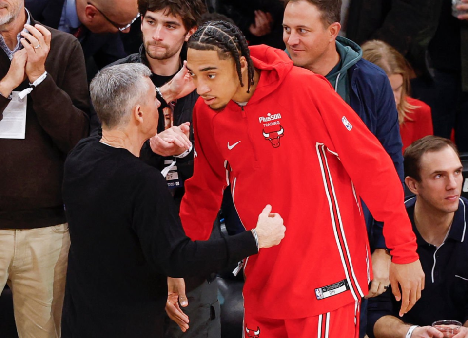 公牛12号秀诺亚-埃森格下放G联赛：开季至今零出场引关注