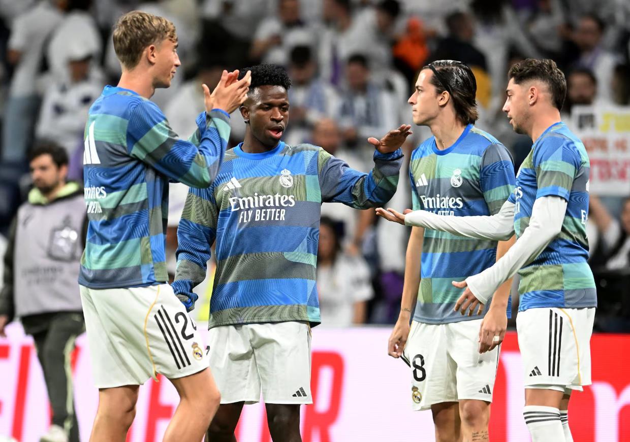 西媒聚焦：皇马球迷力挺维尼修斯，风波后重获支持