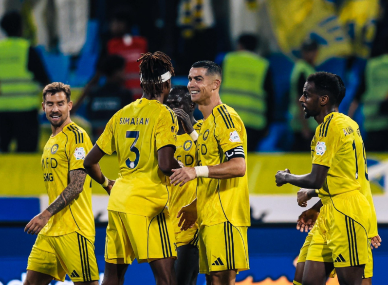 40岁C罗补时绝杀！沙特联赛7场8球冲击金靴