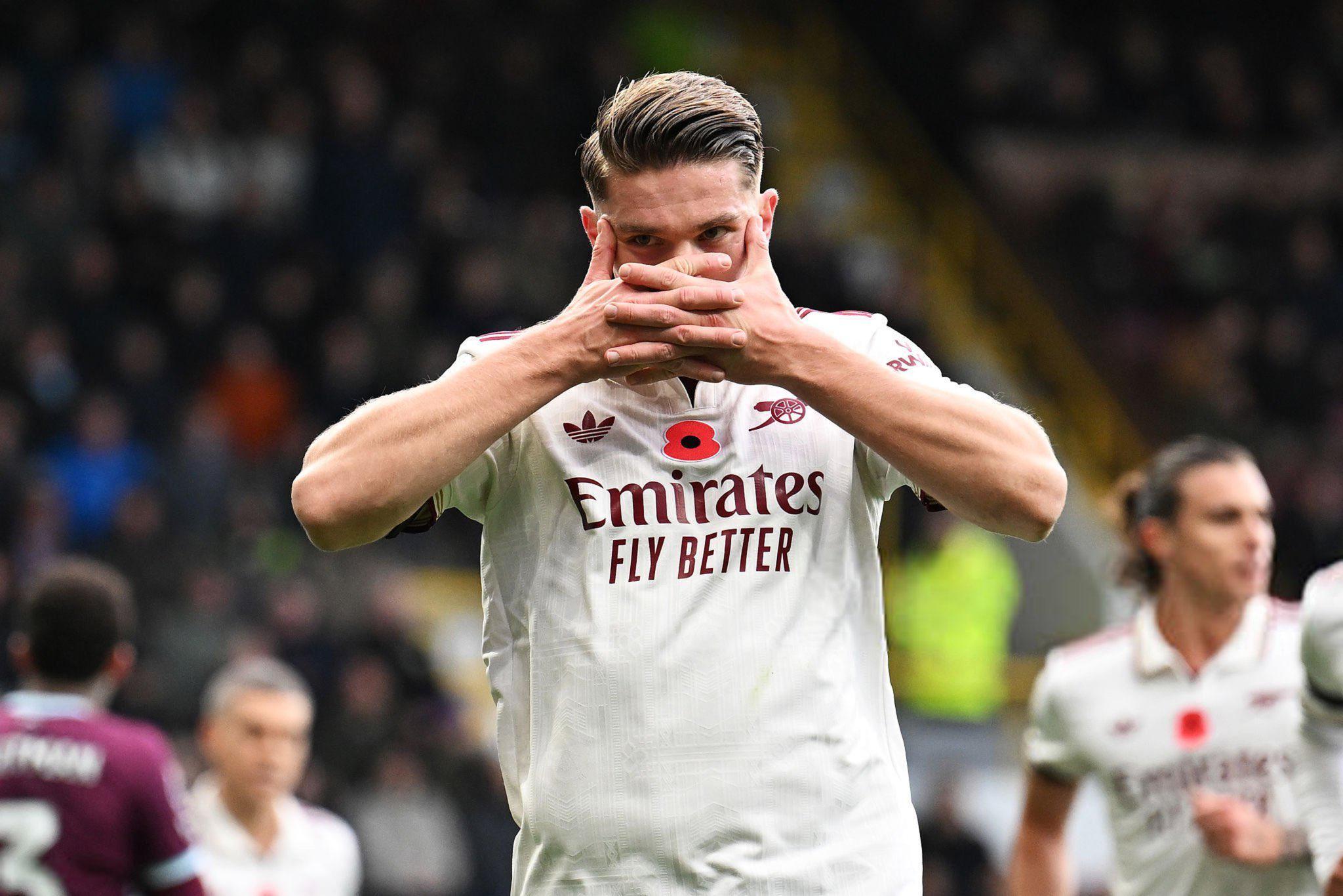 阿森纳2-0伯恩利豪取五连胜，连续7场零封铸就钢铁防线